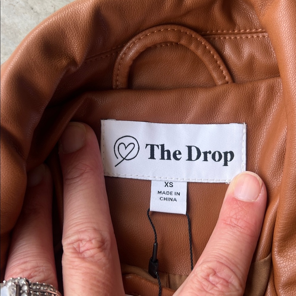 The Drop NWT brown faux leather moto style full zip womens jacket, size XS 🟰 - Picture 3 of 8